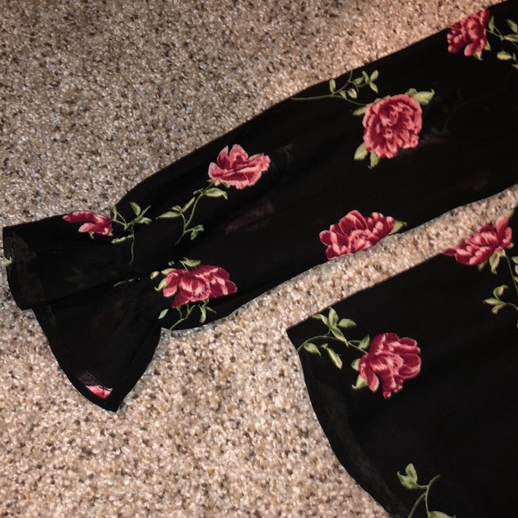 SOLD NWT Corset LaceUp Floral Blouse - Picture 7 of 10